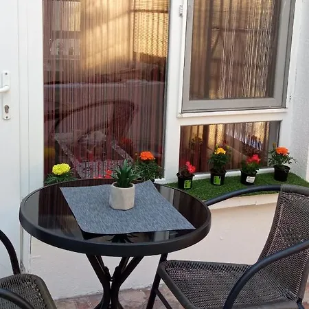 с две спални. Διαμέρισμα