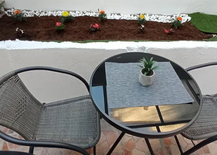 с две спални. Апартамент