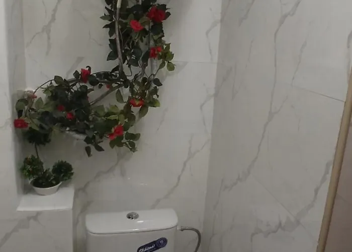 с две спални. *